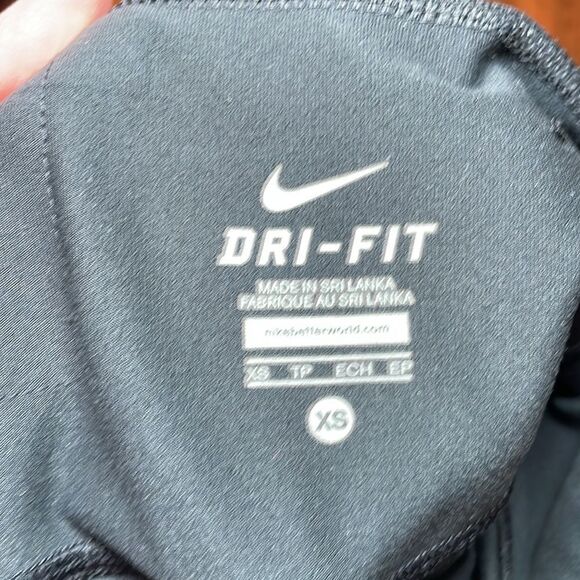 Nike Dri-Fit Wide Leg Capri Leggings, Black, XS - Picture 4 of 7